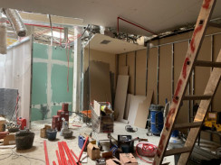 BURGER KING: TRABAJOS DE ARPECONST - 